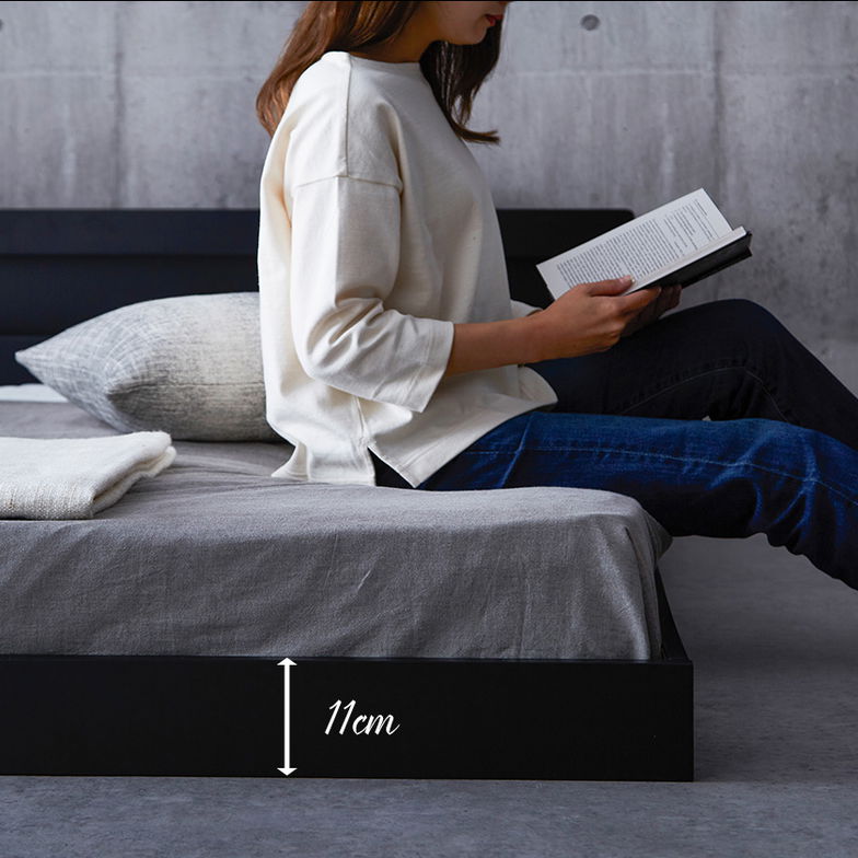 【ポイント10倍】レスター ローベッド ダブル 高密度バリューポケットコイルマットレス付き 木製 棚付き LED照明 コンセント すのこ ブラック ホワイト | 【大型家具配送】