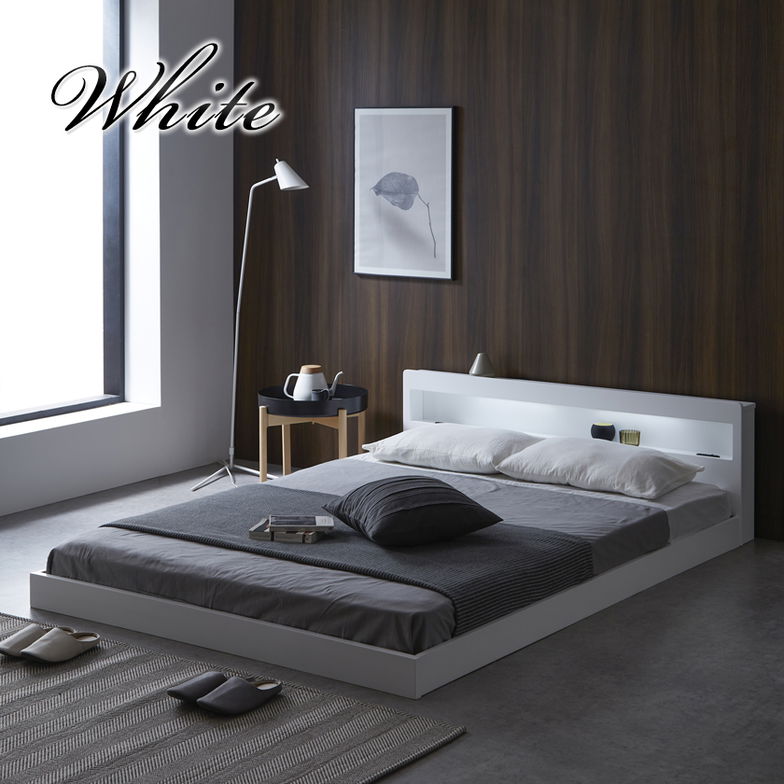 【ポイント10倍】レスター ローベッド クイーン 高密度バリューポケットコイルマットレス付き 木製 棚付き LED照明 コンセント すのこ ブラック ホワイト 【大型家具配送】