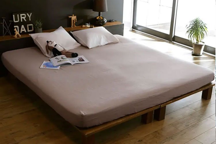 シングルベッドを2台とクイーンサイズはどちらがオススメ？ベッド